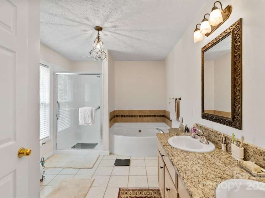 21 Farm Valley Court, Weaverville, NC 28787.  MLS# CAR4153408, YatesRealty ID 15532. 