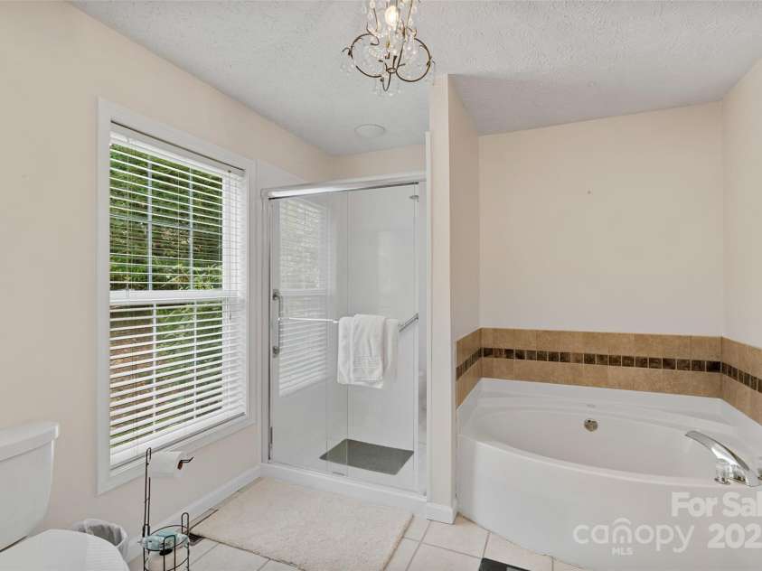 21 Farm Valley Court, Weaverville, NC 28787.  MLS# CAR4153408, YatesRealty ID 15532. 