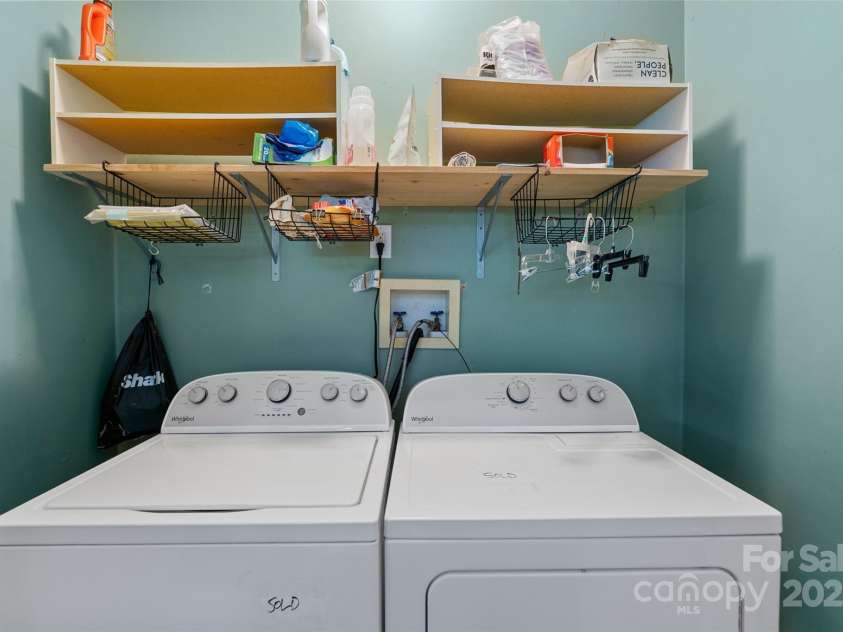 21 Farm Valley Court, Weaverville, NC 28787.  MLS# CAR4153408, YatesRealty ID 15532. 