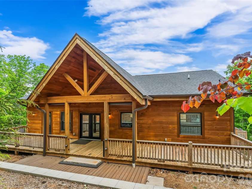 265 Grandview Peaks Drive, Nebo, NC 28761.  MLS# CAR4374479, YatesRealty ID 15533. 