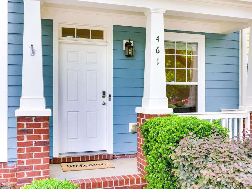 461 Hurston Circle, Charlotte, NC 28208.  MLS# CAR4256098, YatesRealty ID 15533. 