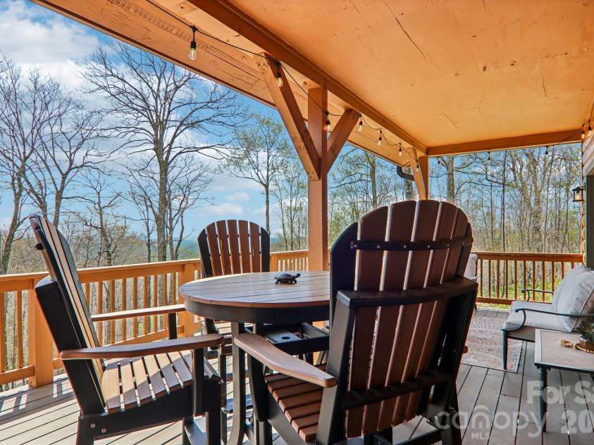186 Cottage Lane, Mars Hill, NC 28754.  MLS# CAR4374567, YatesRealty ID 15534. 