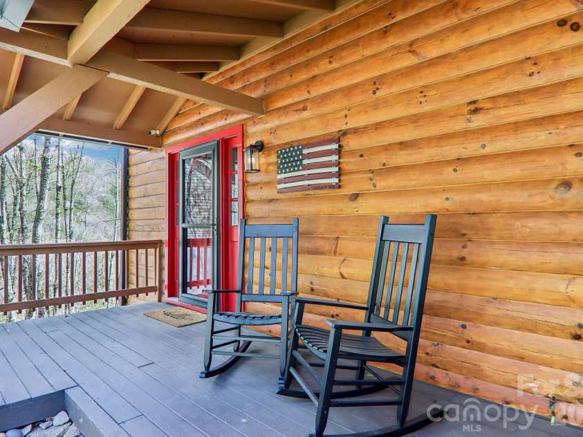 186 Cottage Lane, Mars Hill, NC 28754.  MLS# CAR4374567, YatesRealty ID 15534. 