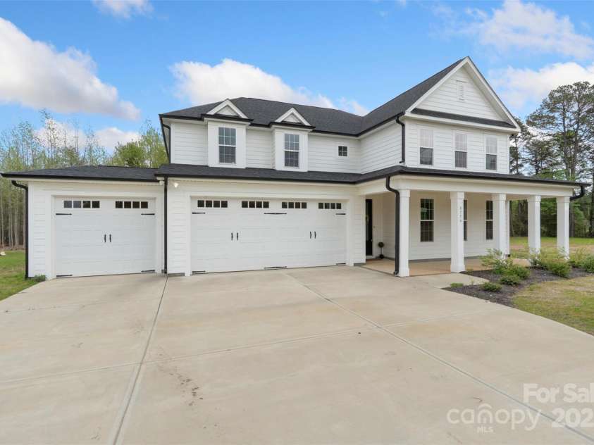 8756 Sherrills Ford Road, Sherrills Ford, NC 28673.  MLS# CAR4246553, YatesRealty ID 15534. 