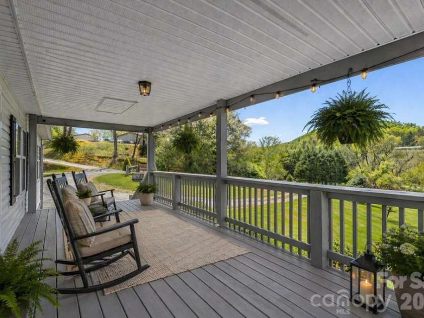 71 Bullfrog Cove Road, Sylva, NC 28779.  MLS# CAR4373788, YatesRealty ID 15535. 