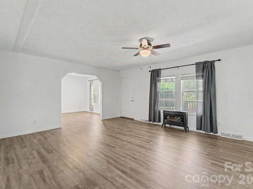 71 Bullfrog Cove Road, Sylva, NC 28779.  MLS# CAR4373788, YatesRealty ID 15535. 