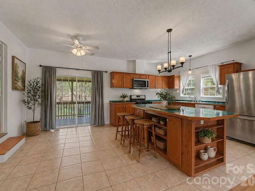 71 Bullfrog Cove Road, Sylva, NC 28779.  MLS# CAR4373788, YatesRealty ID 15535. 