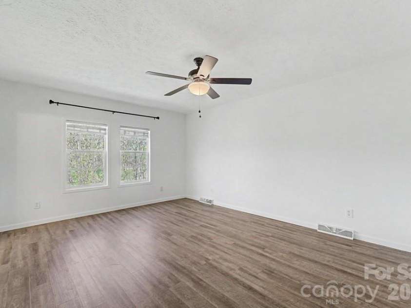 71 Bullfrog Cove Road, Sylva, NC 28779.  MLS# CAR4373788, YatesRealty ID 15535. 
