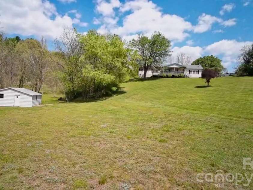 71 Bullfrog Cove Road, Sylva, NC 28779.  MLS# CAR4373788, YatesRealty ID 15535. 