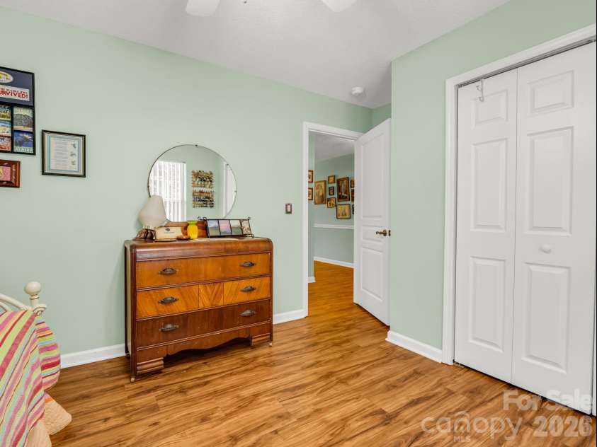 27 Gray Wolf Lane, Hendersonville, NC 28792.  MLS# CAR4285060, YatesRealty ID 15536. 
