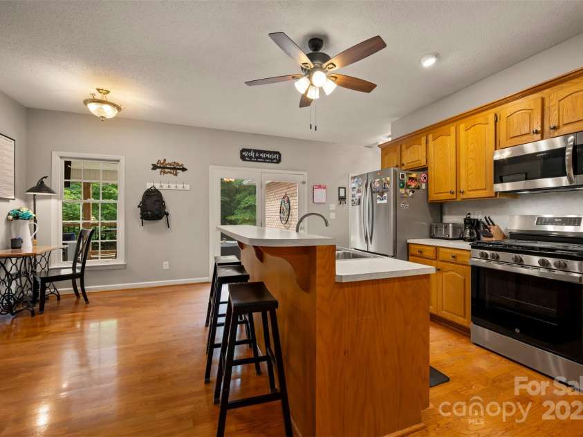 144 Chickasaw Drive, Shelby, NC 28152.  MLS# CAR4258809, YatesRealty ID 15537. 