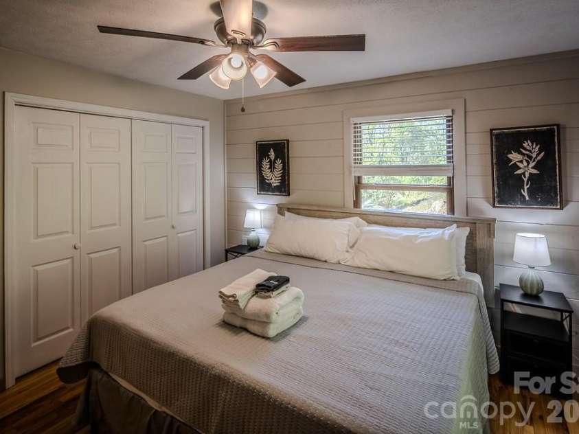 239 Dutch Treat Road, Banner Elk, NC 28504.  MLS# CAR4374544, YatesRealty ID 15539. 