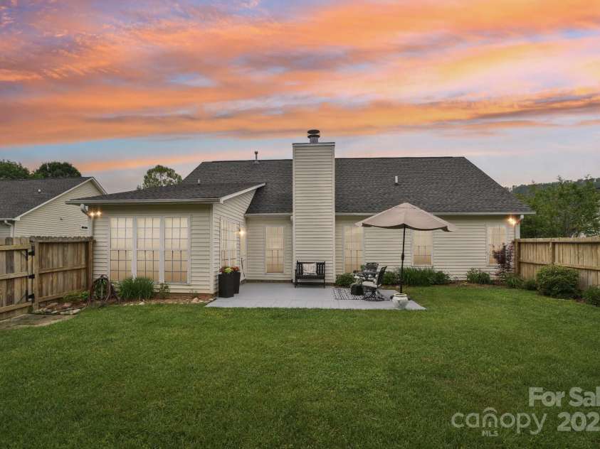 36 Planters Creek Road, Fletcher, NC 28732.  MLS# CAR4257762, YatesRealty ID 15540. This is the perfect place to call your dream home