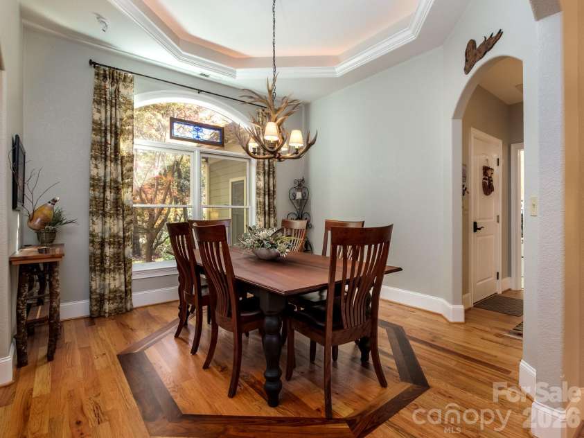 674 Soquili Drive, Brevard, NC 28712.  MLS# CAR4352829, YatesRealty ID 15540. Dining area