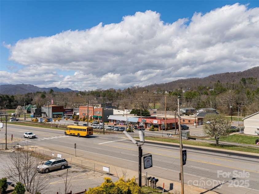 18 Brookside Street, Clyde, NC 28721.  MLS# CAR4238763, YatesRealty ID 15541. 