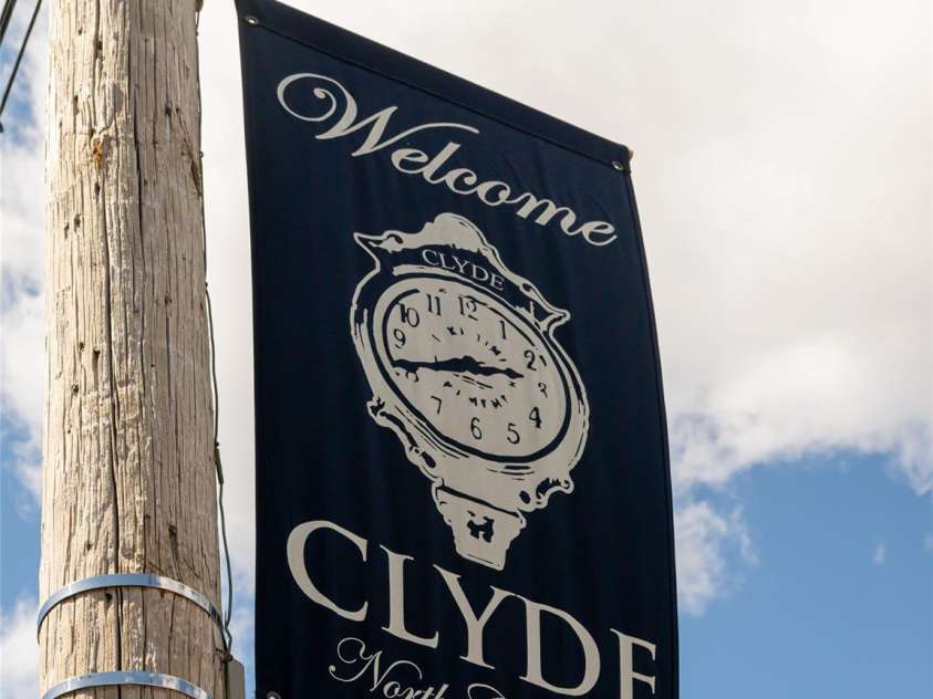 18 Brookside Street, Clyde, NC 28721.  MLS# CAR4238763, YatesRealty ID 15541. 