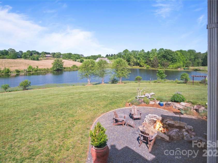 270 Watkins Road, Campobello, SC 29322.  MLS# CAR4254661, YatesRealty ID 15542. 