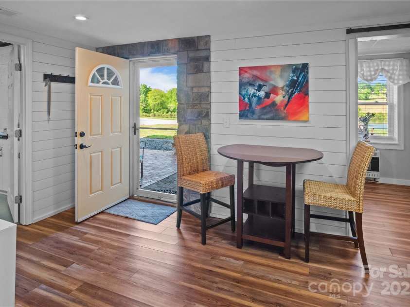 270 Watkins Road, Campobello, SC 29322.  MLS# CAR4254661, YatesRealty ID 15542. 