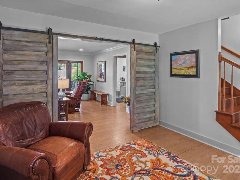 270 Watkins Road, Campobello, SC 29322.  MLS# CAR4254661, YatesRealty ID 15542. 