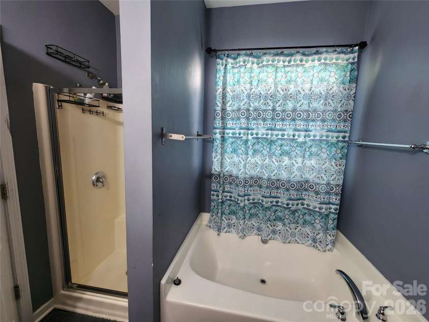 9022 Goldfields Drive, Charlotte, NC 28227.  MLS# CAR4374322, YatesRealty ID 15542. 