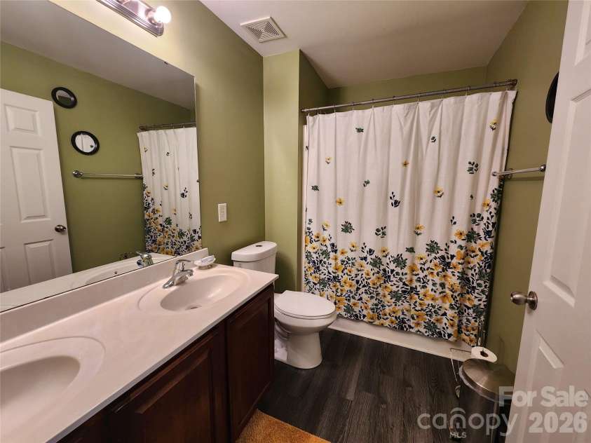 9022 Goldfields Drive, Charlotte, NC 28227.  MLS# CAR4374322, YatesRealty ID 15542. 