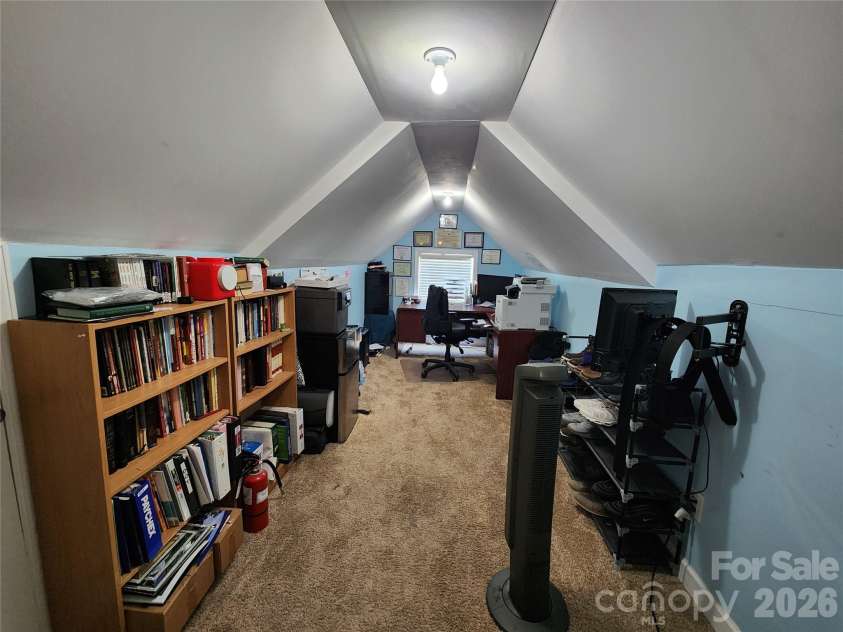 9022 Goldfields Drive, Charlotte, NC 28227.  MLS# CAR4374322, YatesRealty ID 15542. 