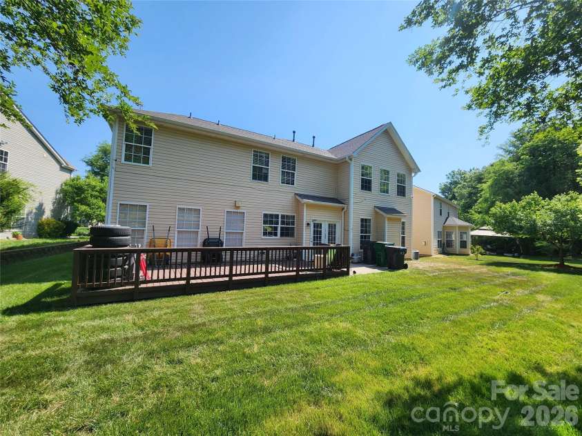 9022 Goldfields Drive, Charlotte, NC 28227.  MLS# CAR4374322, YatesRealty ID 15542. 