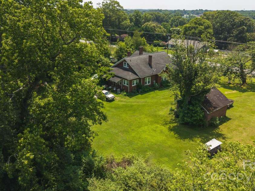 1040 NC 90 Highway, Taylorsville, NC 20681.  MLS# CAR4254139, YatesRealty ID 15543. 