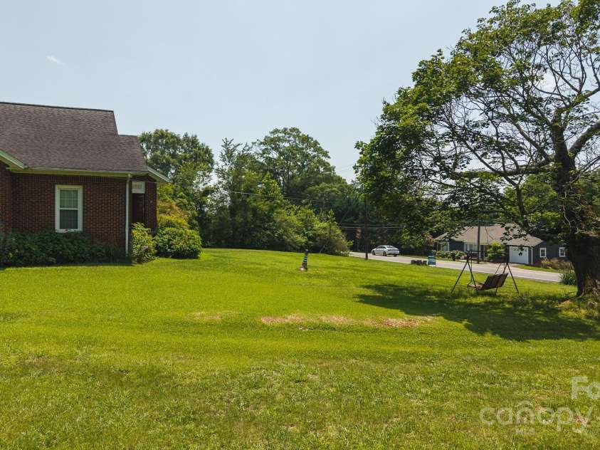 1040 NC 90 Highway, Taylorsville, NC 20681.  MLS# CAR4254139, YatesRealty ID 15543. 