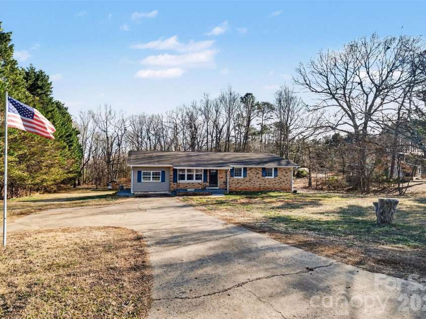 526 Wilson Drive, Lawndale, NC 28090.  MLS# CAR4345839, YatesRealty ID 15543. 