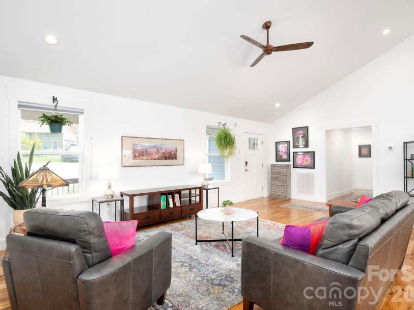 311 Hookers Gap Road, Candler, NC 28715.  MLS# CAR4358991, YatesRealty ID 15544. Inviting Entry