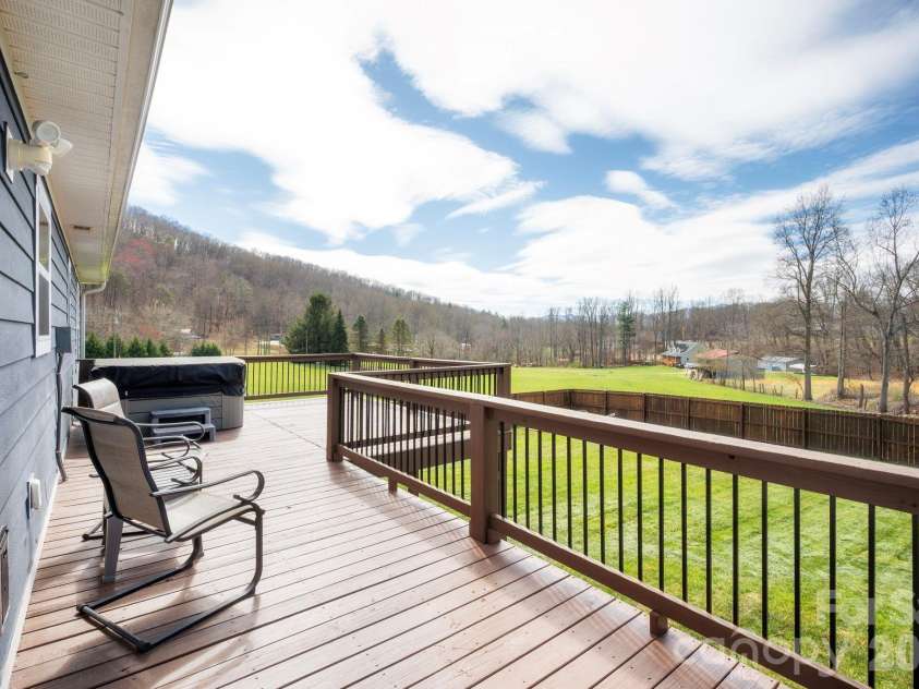 311 Hookers Gap Road, Candler, NC 28715.  MLS# CAR4358991, YatesRealty ID 15544. Peace and Tranquility Await