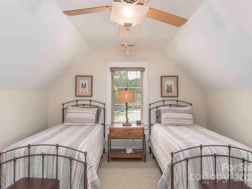 5 Buckhorn Gap Road, Biltmore Lake, NC 28715.  MLS# CAR4261479, YatesRealty ID 15544. 