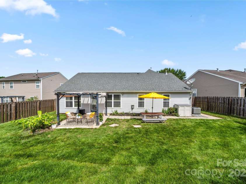 114 Nevis Lane, Mooresville, NC 28115.  MLS# CAR4260888, YatesRealty ID 15545. 
