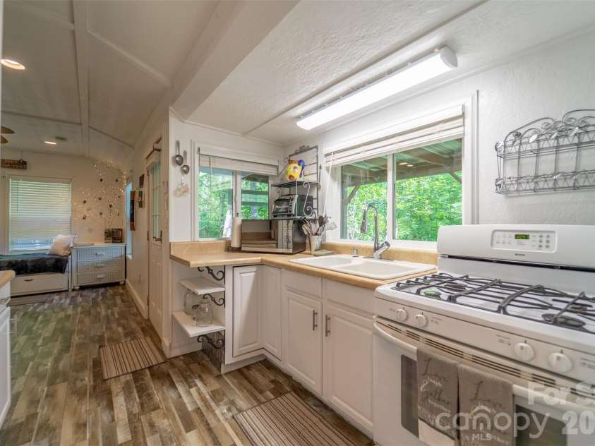 283 Briggs Cove Road, Robbinsville, NC 28771.  MLS# CAR4370244, YatesRealty ID 15545. 