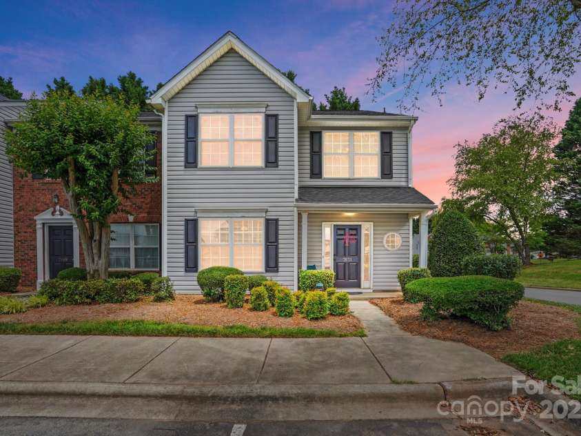 7671 Bluff Point Lane, Denver, NC 28037.  MLS# CAR4263184, YatesRealty ID 15546. 