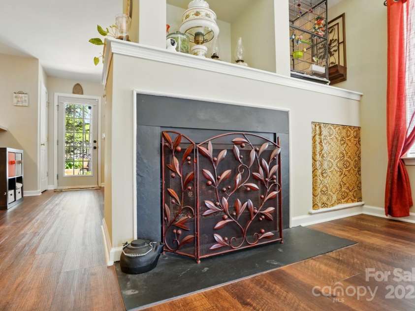 7671 Bluff Point Lane, Denver, NC 28037.  MLS# CAR4263184, YatesRealty ID 15546. 