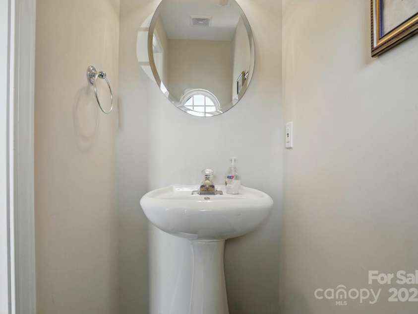 7671 Bluff Point Lane, Denver, NC 28037.  MLS# CAR4263184, YatesRealty ID 15546. 