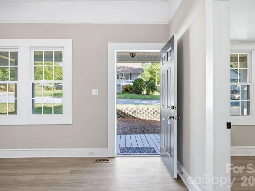 315 Rose Avenue, Kannapolis, NC 28083.  MLS# CAR4393460, YatesRealty ID 15548. 