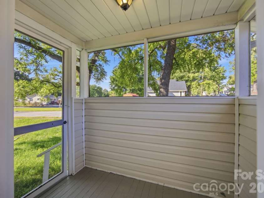 315 Rose Avenue, Kannapolis, NC 28083.  MLS# CAR4393460, YatesRealty ID 15548. 