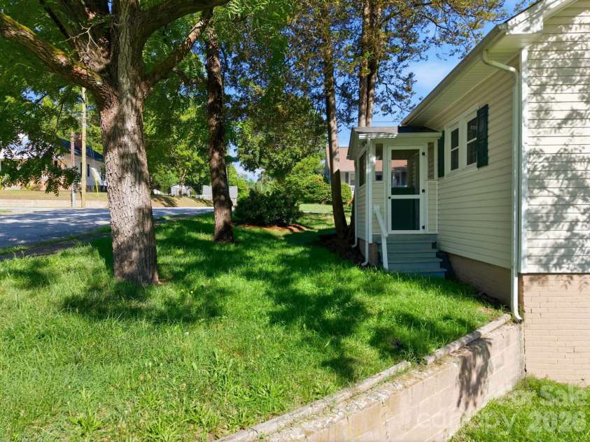315 Rose Avenue, Kannapolis, NC 28083.  MLS# CAR4393460, YatesRealty ID 15548. 