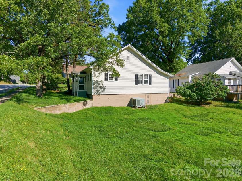 315 Rose Avenue, Kannapolis, NC 28083.  MLS# CAR4393460, YatesRealty ID 15548. 