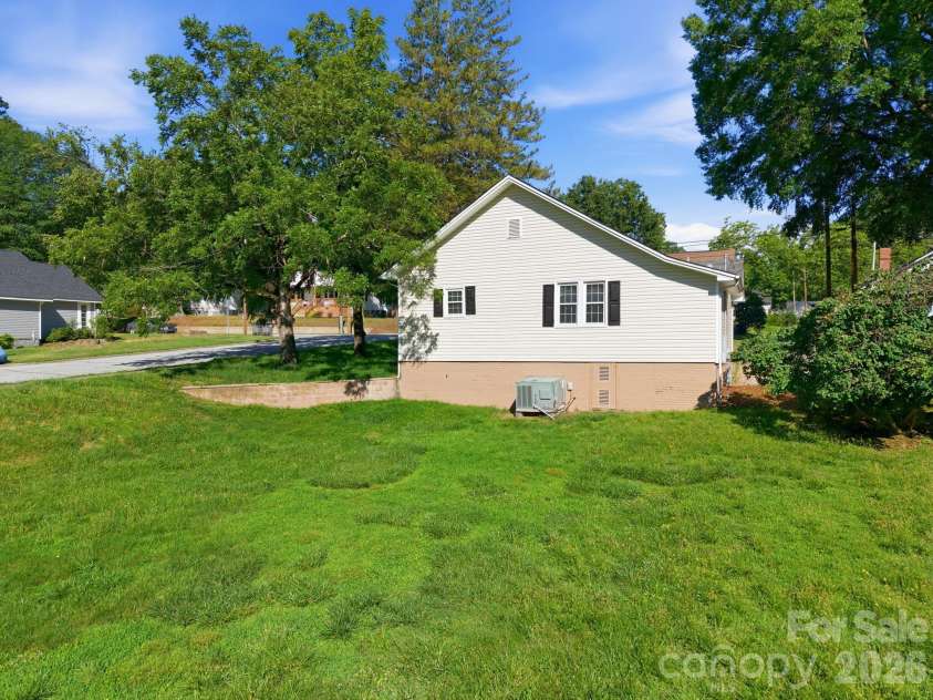 315 Rose Avenue, Kannapolis, NC 28083.  MLS# CAR4393460, YatesRealty ID 15548. 