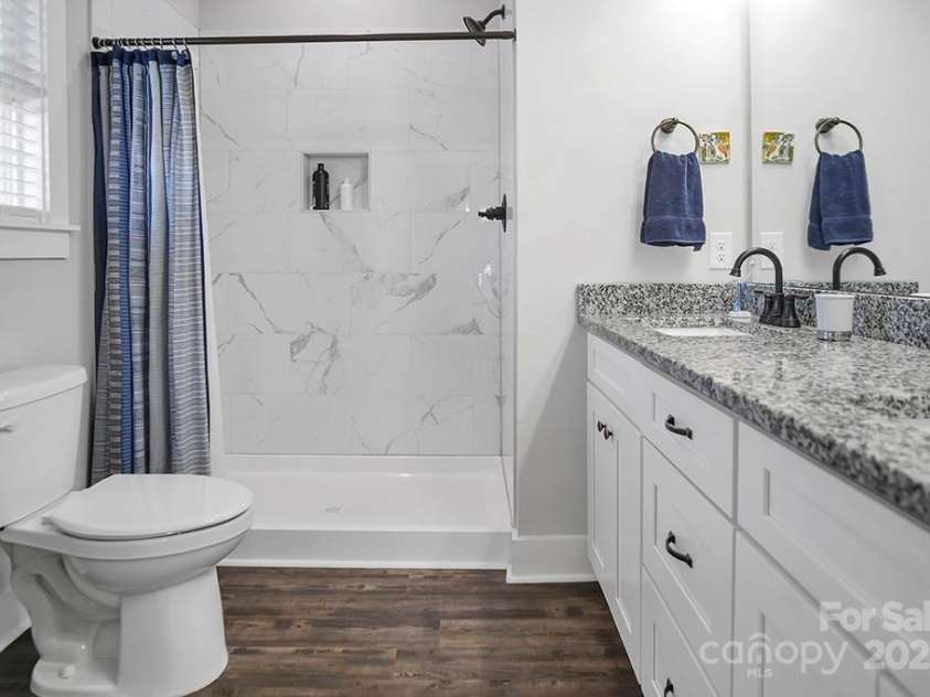 5016 Old Pine Lane, Cherryville, NC 28021.  MLS# CAR4263338, YatesRealty ID 15548. 