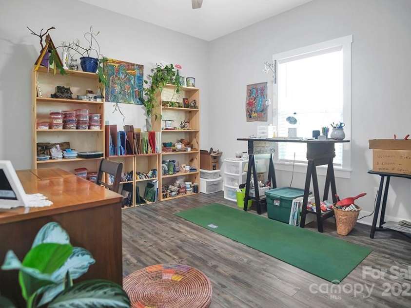 5016 Old Pine Lane, Cherryville, NC 28021.  MLS# CAR4263338, YatesRealty ID 15548. 