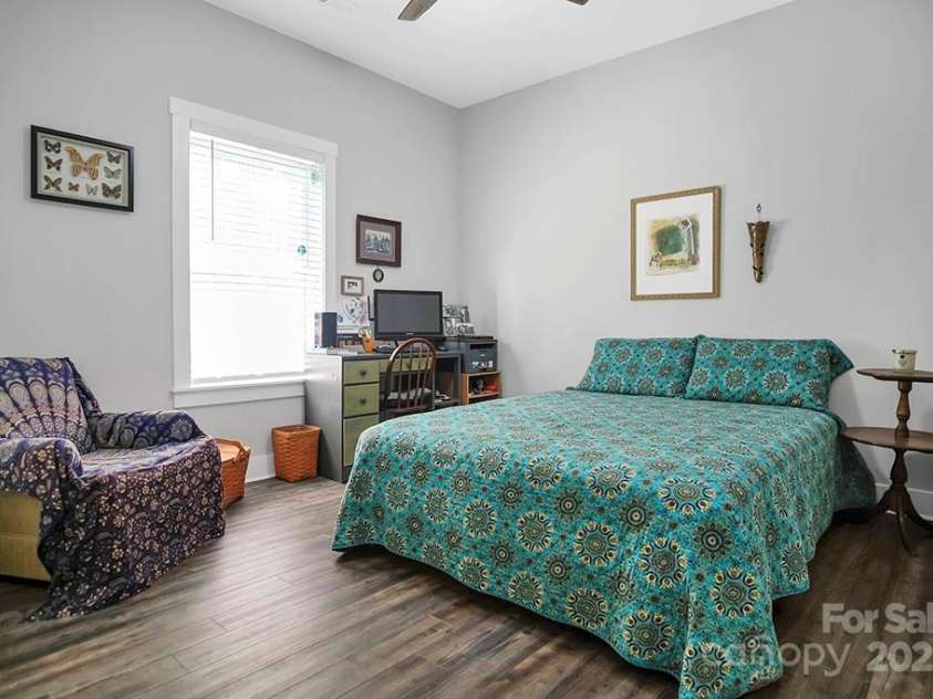 5016 Old Pine Lane, Cherryville, NC 28021.  MLS# CAR4263338, YatesRealty ID 15548. 