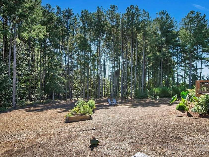 5016 Old Pine Lane, Cherryville, NC 28021.  MLS# CAR4263338, YatesRealty ID 15548. 