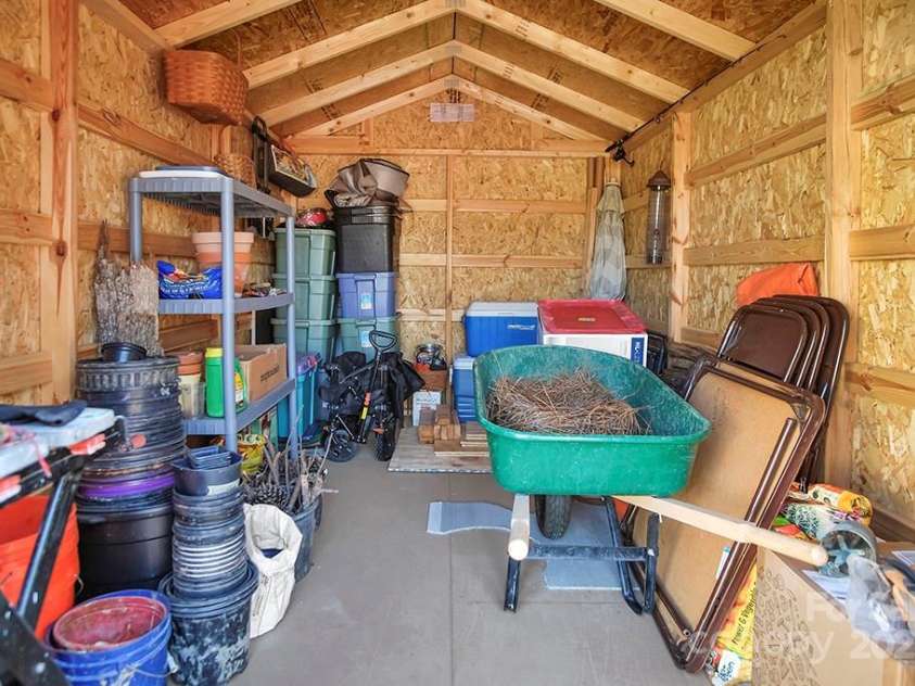 5016 Old Pine Lane, Cherryville, NC 28021.  MLS# CAR4263338, YatesRealty ID 15548. 