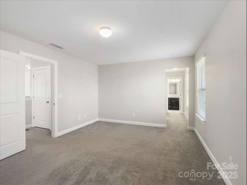 105 Elk Court, Mount Holly, NC 28120.  MLS# CAR4241695, YatesRealty ID 15549. 