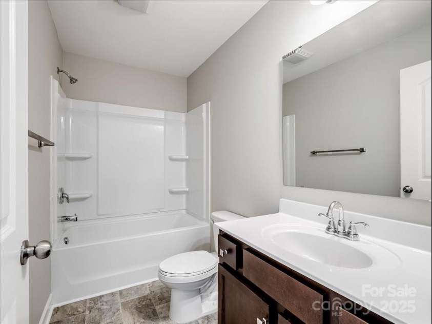 105 Elk Court, Mount Holly, NC 28120.  MLS# CAR4241695, YatesRealty ID 15549. 